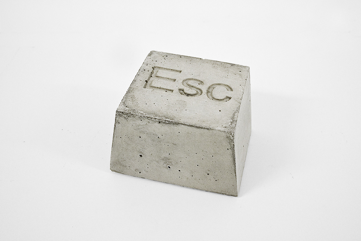 concreteyou ESC Button
75 ,- €
button: concrete
dimensions: 120 mm x 120 mm x 100&#160;mm